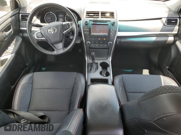 2015 Toyota Camry XLE z VIN 4T1BF1FK7FU909940, wystawiony jako Copart lot #58367065 z przebiegiem 155 908 mil mil oraz Szkoda całkowita • Salvage title. Historia ofert i sprzedaży dostępna na DreamBid. Obrazek 8.