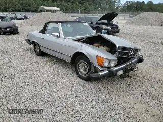 1982 Mercedes-Benz 380 SL z VIN WDBBA45A0CB014230, wystawiony jako Copart lot #71148724 z przebiegiem 133 903 mil mil oraz Nie do naprawy • Non repairable. Historia ofert i sprzedaży dostępna na DreamBid. Obrazek 11.