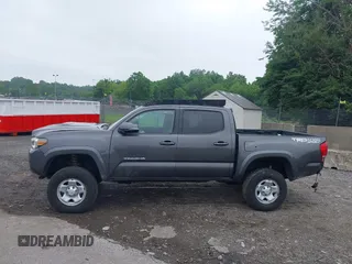2017 Toyota Tacoma SR5 with VIN 3TMCZ5ANXHM089093, listed as a IAAI auction lot 42513711 with 86,022 mi miles and . Bid and sale history available at DreamBid. Image 14.
