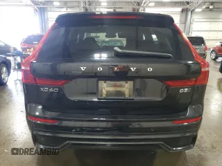 2023 Volvo XC60 Ultimate Dark Theme z VIN YV4L12RX9P1195104, wystawiony jako Copart lot #55627895 z przebiegiem 78 880 mil mil oraz Nie do naprawy • Non repairable. Historia ofert i sprzedaży dostępna na DreamBid. Obrazek 6.