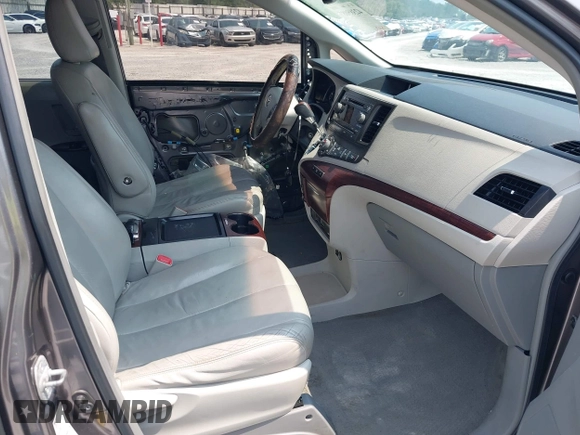 2011 Toyota Sienna XLE с VIN 5TDDK3DC7BS002538, выставлен на аукционе IAAI как лот 42385087 с пробегом 235 415 миль миль и . История ставок и продаж доступна на DreamBid. Изображение 5.