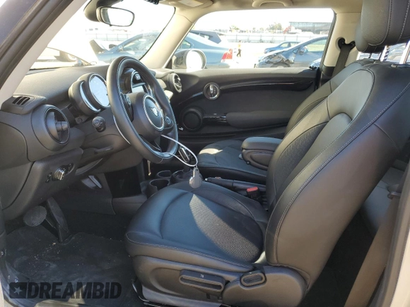 2021 MINI Hardtop Cooper with VIN WMWXR3C07M2N96541, listed as a Copart auction lot 78748714 with 28,706 mi miles and Salvage title. Bid and sale history available at DreamBid. Image 7.