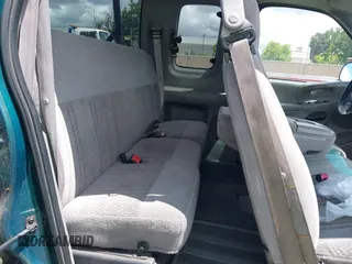 1998 Ford F-150 with VIN 1FTZX1760WKA90900, listed as a IAAI auction lot 42239510 with 198,405 mi miles and . Bid and sale history available at DreamBid. Image 8.