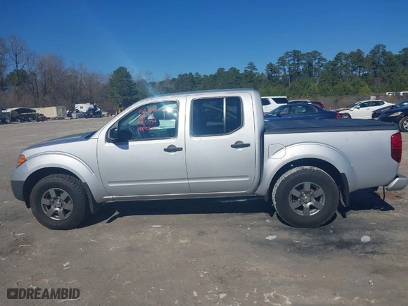2018 Nissan Frontier PRO-4X with VIN 1N6AD0EV4JN701719, listed as a IAAI auction lot 41585315 with NaN miles. Bid and sale history available at carsss.com. Image 14.