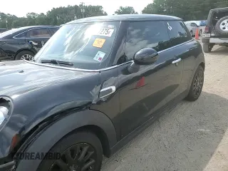 2019 MINI Hardtop Cooper with VIN WMWXP5C57K2H30753, listed as a Copart auction lot 57347275 with 98,063 mi miles and Salvage title. Bid and sale history available at DreamBid. Image 14.