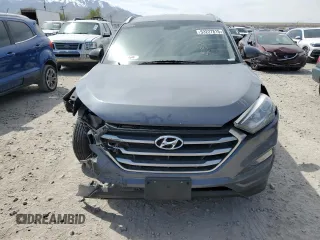 2018 Hyundai Tucson SEL with VIN KM8J3CA41JU683959, listed as a Copart auction lot 53227815 with 118,625 mi miles and Salvage title. Bid and sale history available at DreamBid. Image 5.