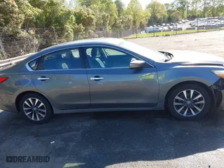 2017 Nissan Altima 2.5 SR with VIN 1N4AL3AP8HC141830, listed as a IAAI auction lot 41948607 with 103,509 mi miles. Bid and sale history available at carsss.com. Image 13.