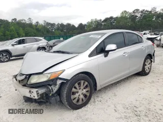 2012 Honda Civic LX z VIN 2HGFB2F56CH523429, wystawiony jako Copart lot #52933235 z przebiegiem 178 789 mil mil oraz Szkoda całkowita • Salvage title. Historia ofert i sprzedaży dostępna na DreamBid. Obrazek 1.