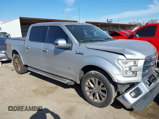 2015 Ford F-150 XLT with VIN 1FTEW1EG4FKE71212, listed as a IAAI auction lot 41738758 with 208,429 mi miles. Bid and sale history available at carsss.com. Image 1.
