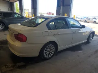 2009 BMW 3 Series 328i xDrive with VIN WBAPK53509A513654, listed as a Copart auction lot 64696745 with 120,230 mi miles and Salvage title. Bid and sale history available at DreamBid. Image 3.