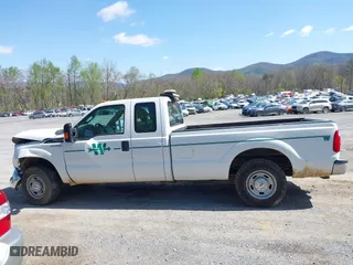 2016 Ford Super Duty F-250 SRW XLT with VIN 1FT7X2A69GEB02855, listed as a IAAI auction lot 41945973 with 176,217 mi miles. Bid and sale history available at carsss.com. Image 15.
