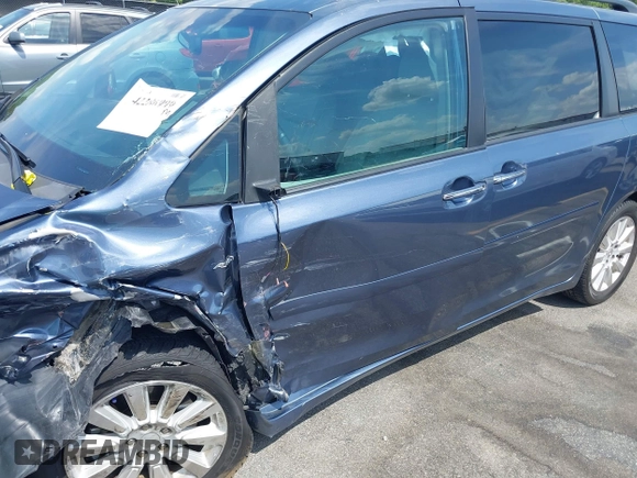 2016 Toyota Sienna Limited with VIN 5TDDK3DC1GS137831, listed as a IAAI auction lot 42286909 with 151,904 mi miles and . Bid and sale history available at DreamBid. Image 18.