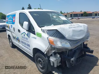 2018 Nissan NV200 SV z VIN 3N6CM0KN1JK701969, wystawiony jako IAAI lot #41600810 z przebiegiem Nie podano mil oraz . Historia ofert i sprzedaży dostępna na DreamBid. Obrazek 1.