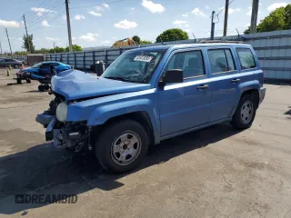2007 Jeep Patriot Sport z VIN 1J8FT28W87D358027, wystawiony jako Copart lot #55923095 z przebiegiem 174 274 mil mil oraz Szkoda całkowita • Salvage title. Historia ofert i sprzedaży dostępna na DreamBid. Obrazek 1.