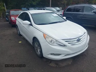 2013 Hyundai Sonata GLS with VIN 5NPEB4AC7DH545279, listed as a IAAI auction lot 40356025 with 247,487 mi miles and . Bid and sale history available at carsss.com. Image 1.