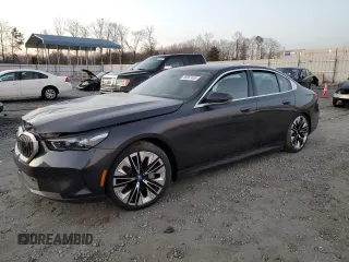 2024 BMW i5 eDrive40 with VIN WBY33FK04RCR56564, listed as a Copart auction lot 46867435 with 2,737 mi miles and Salvage Title. Bid and sale history available at carsss.com. Image 1.