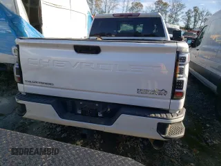 2021 Chevrolet Silverado 3500HD High Country with VIN 1GC4YVEY2MF248033, listed as a Copart auction lot 82343284 with Not Provided miles and Salvage Title. Bid and sale history available at DreamBid. Image 6.