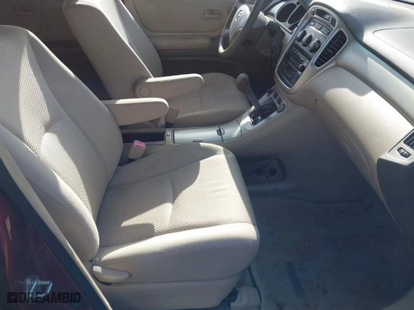 2006 Toyota Highlander w/3rd Row with VIN JTEDP21A060126282, listed as a IAAI auction lot 41872852 with 70,000 mi miles. Bid and sale history available at carsss.com. Image 5.