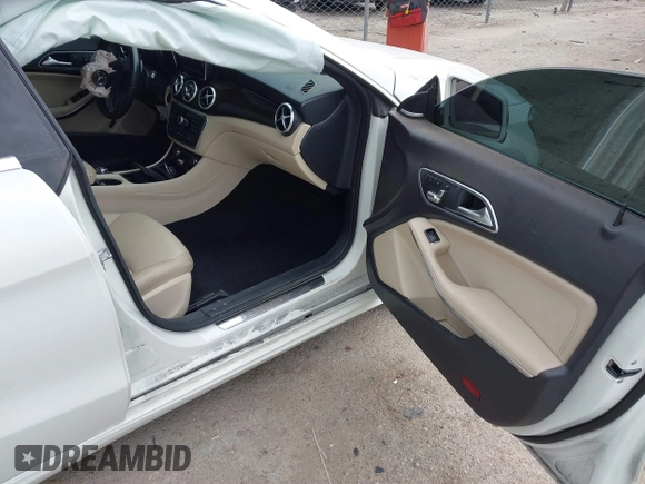 2014 Mercedes-Benz CLA 250 с VIN WDDSJ4EB3EN038278, выставлен на аукционе IAAI как лот 41878720 с пробегом 255 804 миль миль и . История ставок и продаж доступна на DreamBid. Изображение 5.