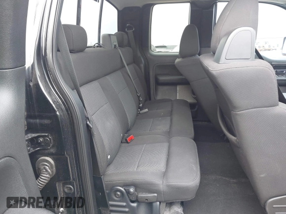 2005 Ford F-150 XLT with VIN 1FTPX14525FA14833, listed as a IAAI auction lot 41710410 with 120,458 mi miles. Bid and sale history available at carsss.com. Image 8.
