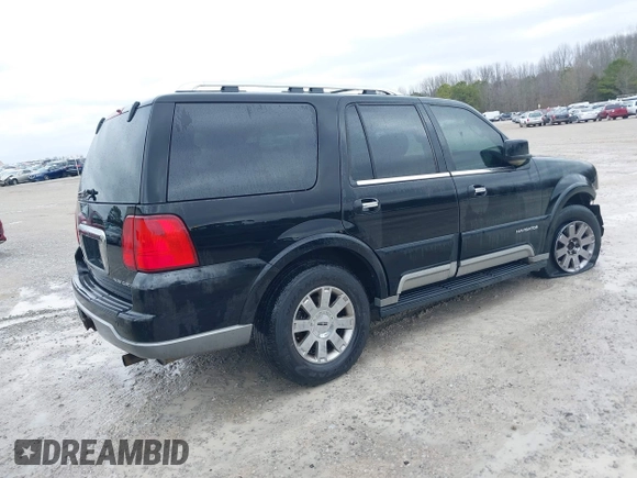 2003 Lincoln Navigator Luxury with VIN 5LMFU28R93LJ14359, listed as a IAAI auction lot 41477303 with 254,687 mi miles and . Bid and sale history available at DreamBid. Image 4.