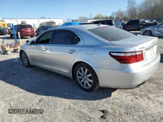 2007 Lexus LS 460 L z VIN JTHGL46FX75001158, wystawiony jako Copart lot #49345445 z przebiegiem 271 513 mil mil oraz Czysty tytuł • Clean title. Historia ofert i sprzedaży dostępna na DreamBid. Obrazek 2.
