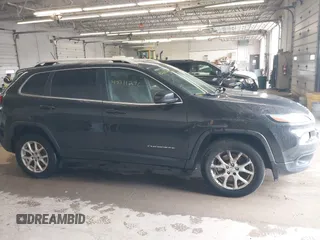2015 Jeep Cherokee Latitude с VIN 1C4PJMCS6FW792306, выставлен на аукционе IAAI как лот 42311276 с пробегом 162 791 миль миль и . История ставок и продаж доступна на DreamBid. Изображение 13.