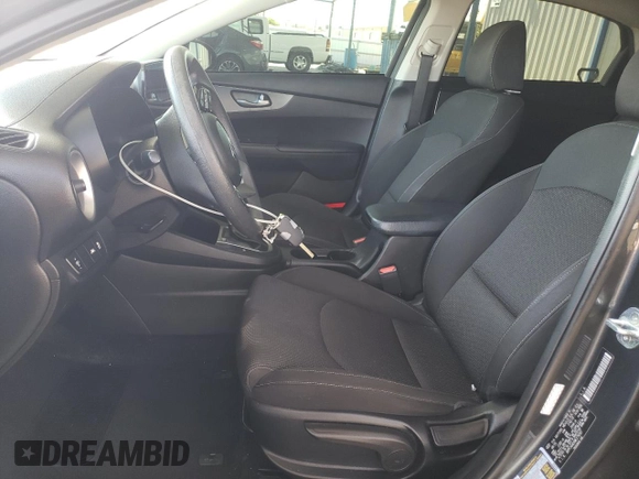 2021 Kia Forte LXS with VIN 3KPF24ADXME279287, listed as a Copart auction lot 58619325 with 83,255 mi miles and Salvage title. Bid and sale history available at DreamBid. Image 7.