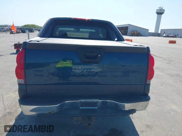 2005 Chevrolet Avalanche Z71 with VIN 3GNEK12Z95G177934, listed as a IAAI auction lot 42645320 with 195,523 mi miles and . Bid and sale history available at DreamBid. Image 14.