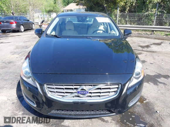 2012 Volvo S60 T6 with VIN YV1902FH4C2112612, listed as a IAAI auction lot 41972206 with 109,210 mi miles. Bid and sale history available at carsss.com. Image 12.