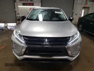 2020 Mitsubishi Eclipse Cross LE z VIN JA4AS4AA1LZ037727, wystawiony jako Copart lot #44643975 z przebiegiem 81 877 mil mil oraz Szkoda całkowita • Salvage title. Historia ofert i sprzedaży dostępna na DreamBid. Obrazek 5.