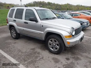 2005 Jeep Liberty Limited with VIN 1J4GL58K95W631739, listed as a IAAI auction lot 42050480 with 198,445 mi miles. Bid and sale history available at carsss.com. Image 1.