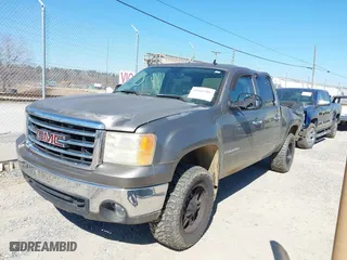 2007 GMC Sierra 1500 Work Truck with VIN 2GTEK13M071589196, listed as a IAAI auction lot 41668201 with NaN miles. Bid and sale history available at carsss.com. Image 17.