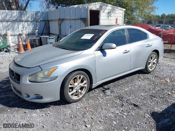 2012 Nissan Maxima 3.5 S with VIN 1N4AA5AP5CC852041, listed as a IAAI auction lot 41746441 with 207,546 mi miles. Bid and sale history available at carsss.com. Image 2.