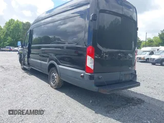 2017 Ford Transit z VIN 1FTYR3XV6HKB38623, wystawiony jako IAAI lot #42238054 z przebiegiem Nie podano mil oraz . Historia ofert i sprzedaży dostępna na DreamBid. Obrazek 3.