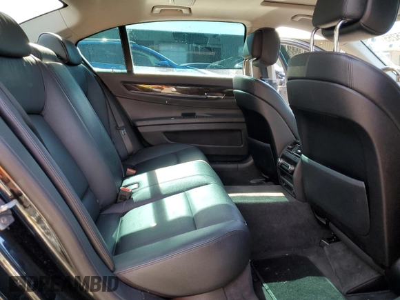 2012 BMW 7 Series 740Li z VIN WBAKB4C57CC577092, wystawiony jako Copart lot #47455255 z przebiegiem 155 763 mil mil oraz Czysty tytuł • Clean title. Historia ofert i sprzedaży dostępna na DreamBid. Obrazek 10.