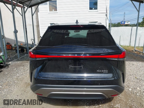 2024 Lexus RX 350 с VIN 2T2BAMCA3RC072407, выставлен на аукционе IAAI как лот 40399140 с пробегом 2 731 миль миль и . История ставок и продаж доступна на DreamBid. Изображение 16.