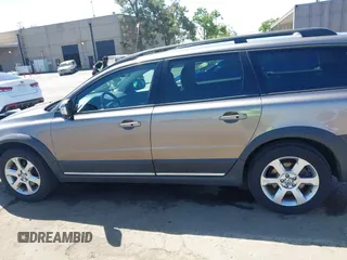2008 Volvo XC70 with VIN YV4BZ982681037503, listed as a IAAI auction lot 42170388 with 192,516 mi miles and . Bid and sale history available at DreamBid. Image 15.