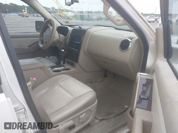 2008 Ford Explorer Limited with VIN 1FMEU75E28UA79016, listed as a IAAI auction lot 42796880 with 155,098 mi miles and . Bid and sale history available at DreamBid. Image 5.