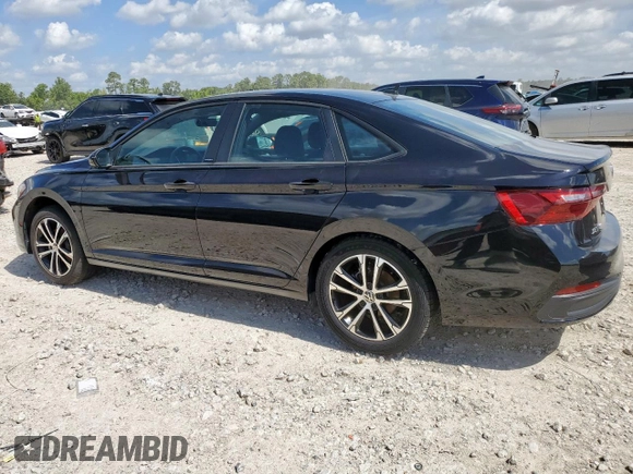 2024 Volkswagen Jetta Sport z VIN 3VWBM7BUXRM044634, wystawiony jako Copart lot #63899615 z przebiegiem 7 586 mil mil oraz Czysty tytuł • Clean title. Historia ofert i sprzedaży dostępna na DreamBid. Obrazek 2.