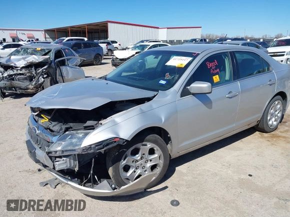 2010 Ford Fusion SE with VIN 3FAHP0HA7AR390002, listed as a IAAI auction lot 41725117 with 1 mi miles. Bid and sale history available at carsss.com. Image 2.