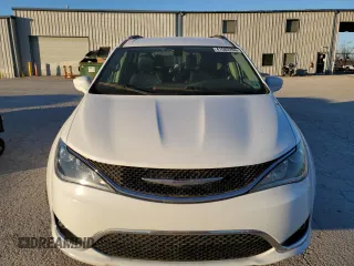 2018 Chrysler Pacifica Touring L z VIN 2C4RC1BG1JR211522, wystawiony jako Copart lot #41582294 z przebiegiem 75 999 mil mil oraz Szkody całkowita. Historia ofert i sprzedaży dostępna na DreamBid. Obrazek 5.