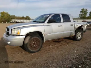 2006 Dodge Dakota SLT with VIN 1D7HW48N46S641521, listed as a Copart auction lot 71381094 with 202,208 mi miles and Salvage Title. Bid and sale history available at carsss.com. Image 1.