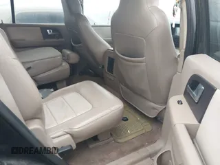 2005 Ford Expedition Eddie Bauer with VIN 1FMFU18575LA02365, listed as a IAAI auction lot 41789572 with 231,682 mi miles. Bid and sale history available at carsss.com. Image 8.