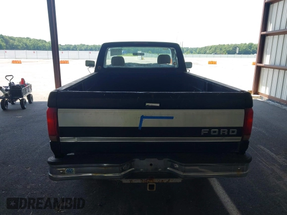 1995 Ford F-150 z VIN 1FTEF14HXSNA28985, wystawiony jako IAAI lot #42630297 z przebiegiem Nie podano mil oraz . Historia ofert i sprzedaży dostępna na DreamBid. Obrazek 16.