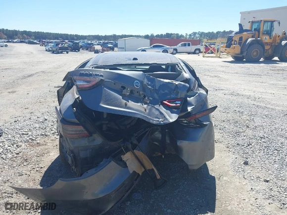 2019 Nissan Maxima SR with VIN 1N4AA6AV6KC364994, listed as a IAAI auction lot 41865593 with 67,992 mi miles. Bid and sale history available at carsss.com. Image 16.