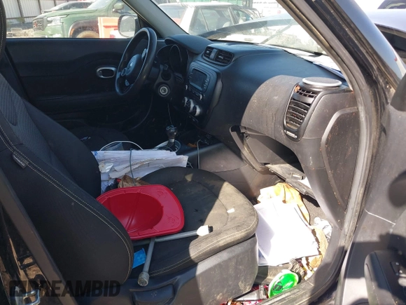 2015 Kia Soul + with VIN KNDJP3A51F7133572, listed as a IAAI auction lot 40559852 with 155,073 mi miles. Bid and sale history available at carsss.com. Image 5.