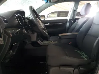 2013 Kia Sorento LX with VIN 5XYKT4A20DG374714, listed as a Copart auction lot 55486465 with Not provided miles and Salvage title. Bid and sale history available at DreamBid. Image 7.