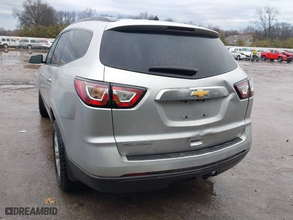 2017 Chevrolet Traverse LS with VIN 1GNKRFED4HJ220302, listed as a IAAI auction lot 41721801 with 114,984 mi miles. Bid and sale history available at carsss.com. Image 3.