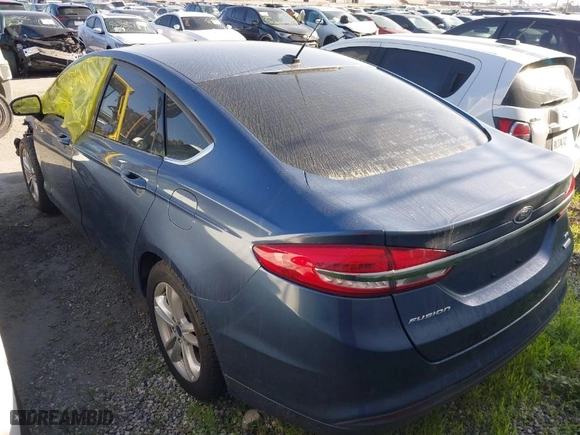 2018 Ford Fusion SE with VIN 3FA6P0HD3JR183110, listed as a IAAI auction lot 41783868 with 43,809 mi miles. Bid and sale history available at carsss.com. Image 3.